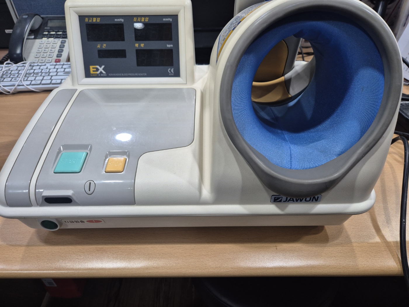 [중고]자원혈압계 easy x800 (2012년3월26일 생산)